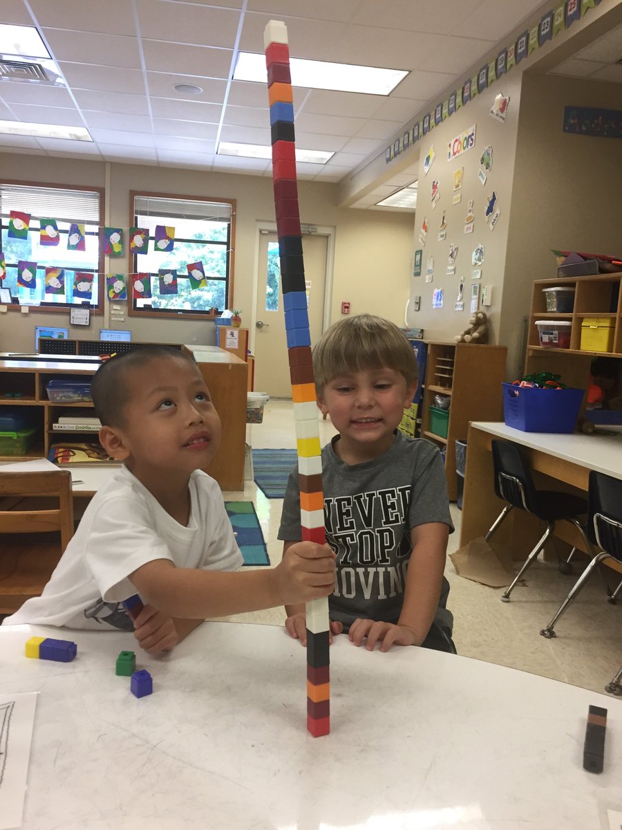 PreKKids's tweet image. Math time! #pelicanpride @PoincianaCCPS #spidermath #howtallisyourtower