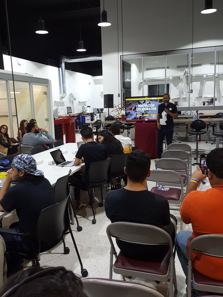 LillianEnid's tweet photo. Hoy desde el #Neeuko en @sagradoedu aprendiendo de @BrandsOf y @p18startups #ProyectoUSC #SagradoInnova https://t.co/afpRZHJ2wJ