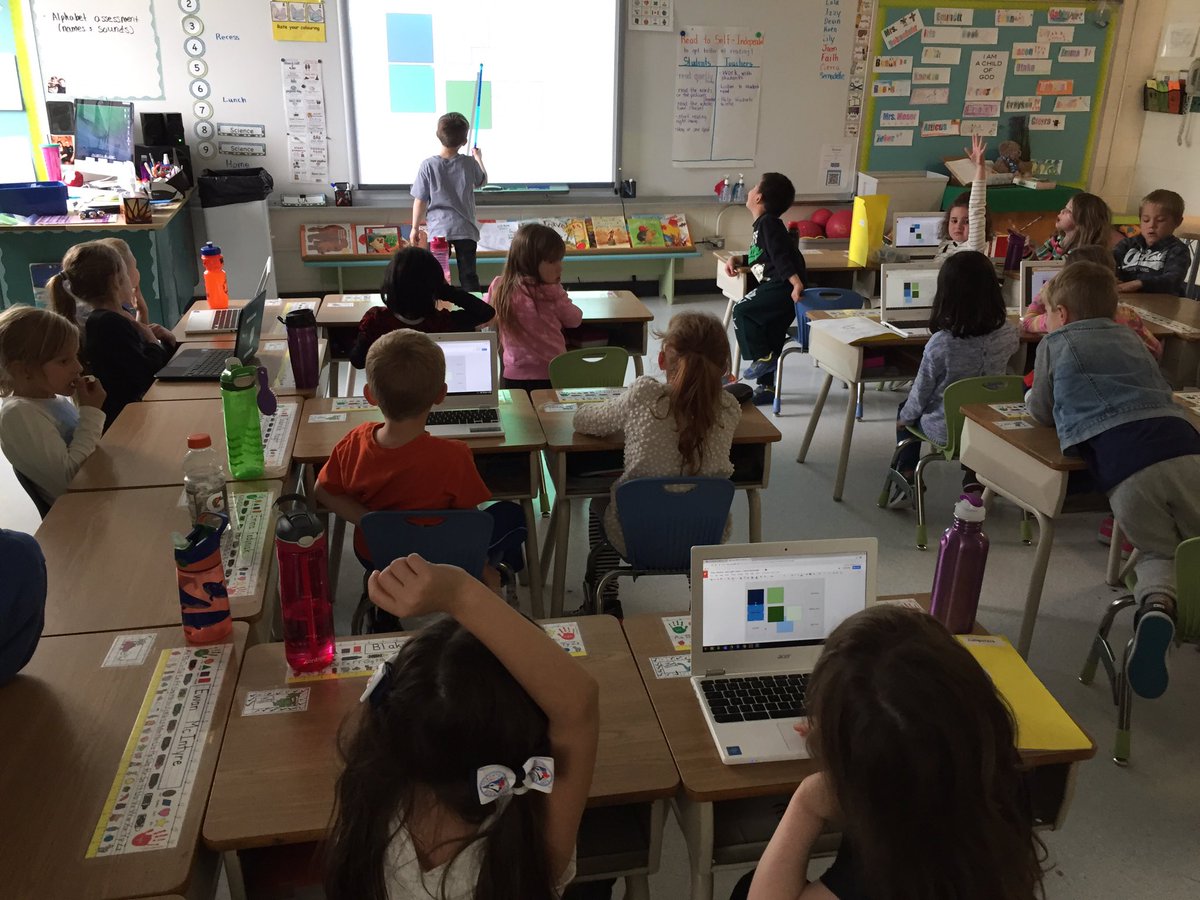 MrsLPratt's tweet photo. BYOD in action in Gr 1. Some learned on their devices using GClassroom while others on the SB. It can be done! #gafe4littles #gsacrdproud https://t.co/jPG7675WPQ