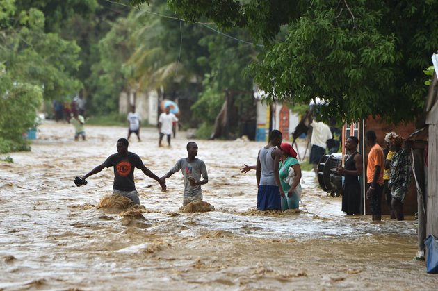 Bentler's tweet photo. Hurricane Matthew’s Strength Is Yet Another Climate Change Indicator #climate #hurricanematthew
https://t.co/Uu7euCm6bR https://t.co/0Ha5y7qRQW