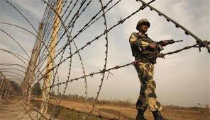 InstaCureIndia's tweet photo. #IndianArmy strikes again! 3 terrorist killed &amp; 3 AK 47s recovered!!
CONGRATULATIONS to Indian Army!!
#Handwara #SurgicalStrikesAgainstPak https://t.co/N9AI6l7luh