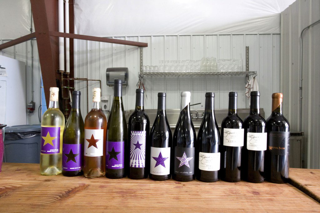 Purple Star Winery - "See Inside" acecool.fatcow.com/purple-star-wi…