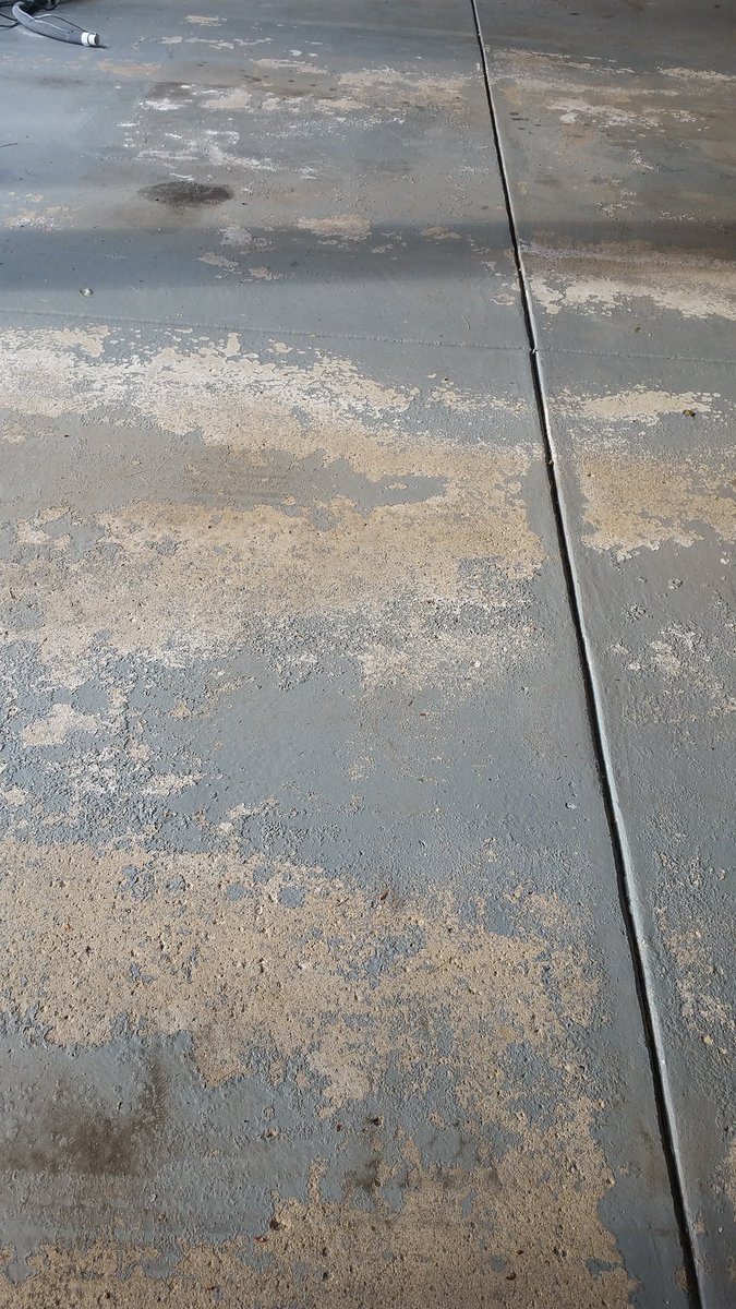 MonsterFloors's tweet photo. Polyaspartic coated floors are 3 times more abrasion resistant than most epoxy floors. No hot tire pick up! #WeLoveWestMichigan https://t.co/toRrpPN03w
