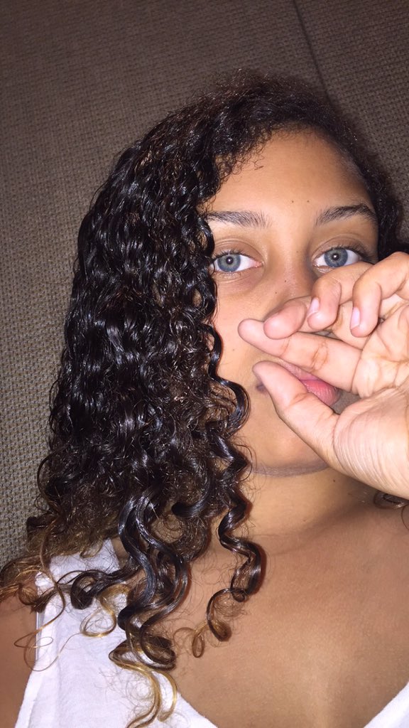 nijaboo18's tweet photo. #goonieslay #askgoonsquad do you remember me? can you add me on snapchat?๐ can you put this in your video? Love you๐ https://t.co/gO8CzAW0wo