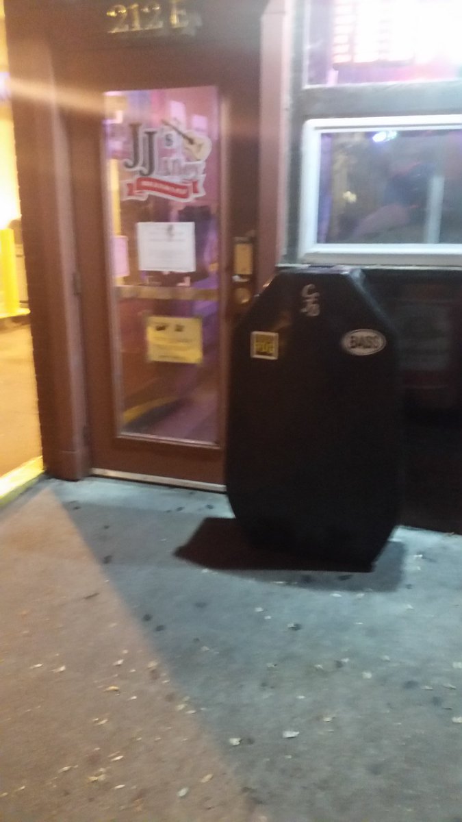 LukeMullenix's tweet photo. Will the big bass fit on the upstairs stage at jj's? Time to find out. #spoileralertyes https://t.co/AjdJsNkrKz