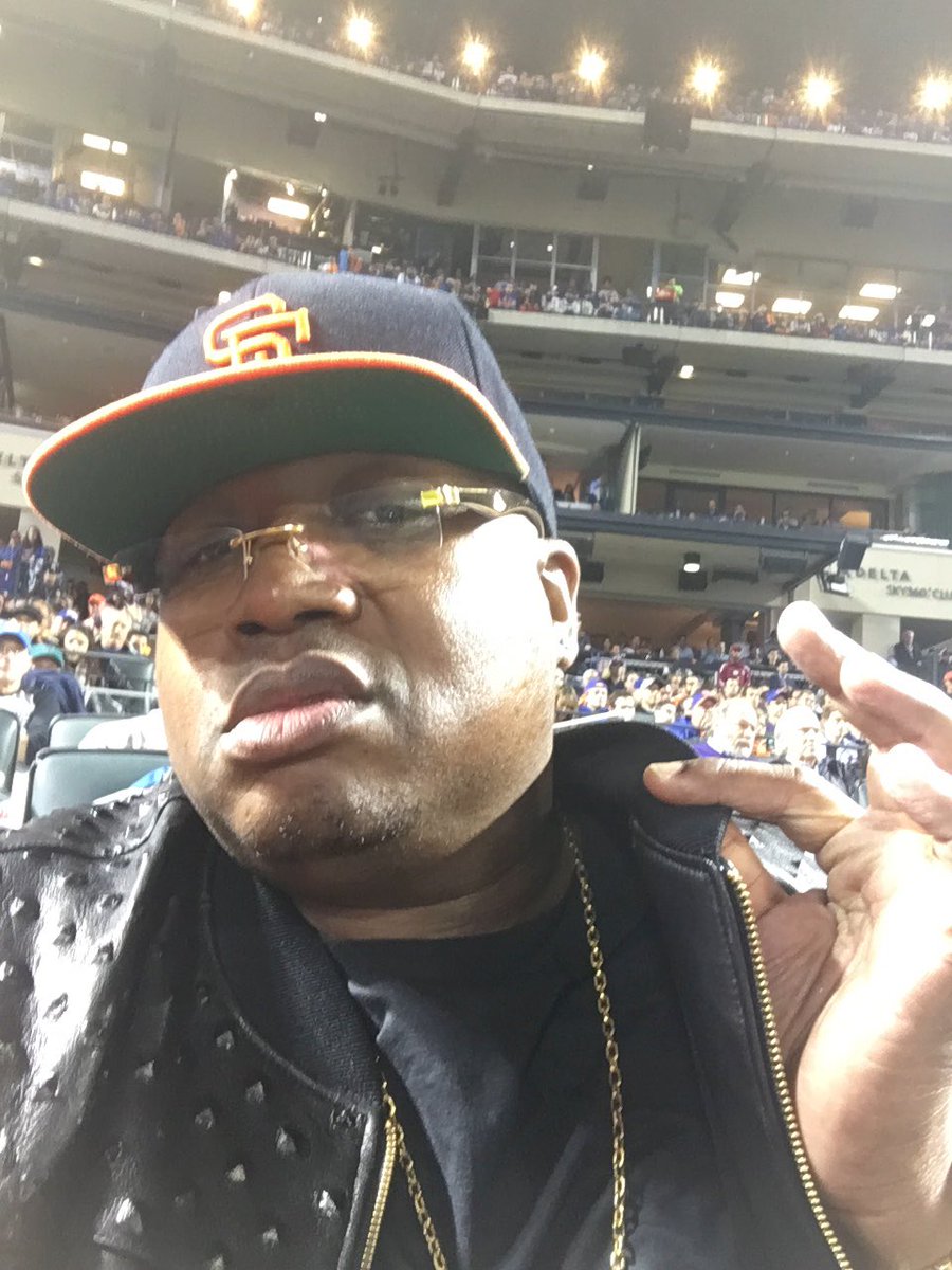 E40's tweet photo. Let's go @SFGiants ! https://t.co/a5EY4i0G4d