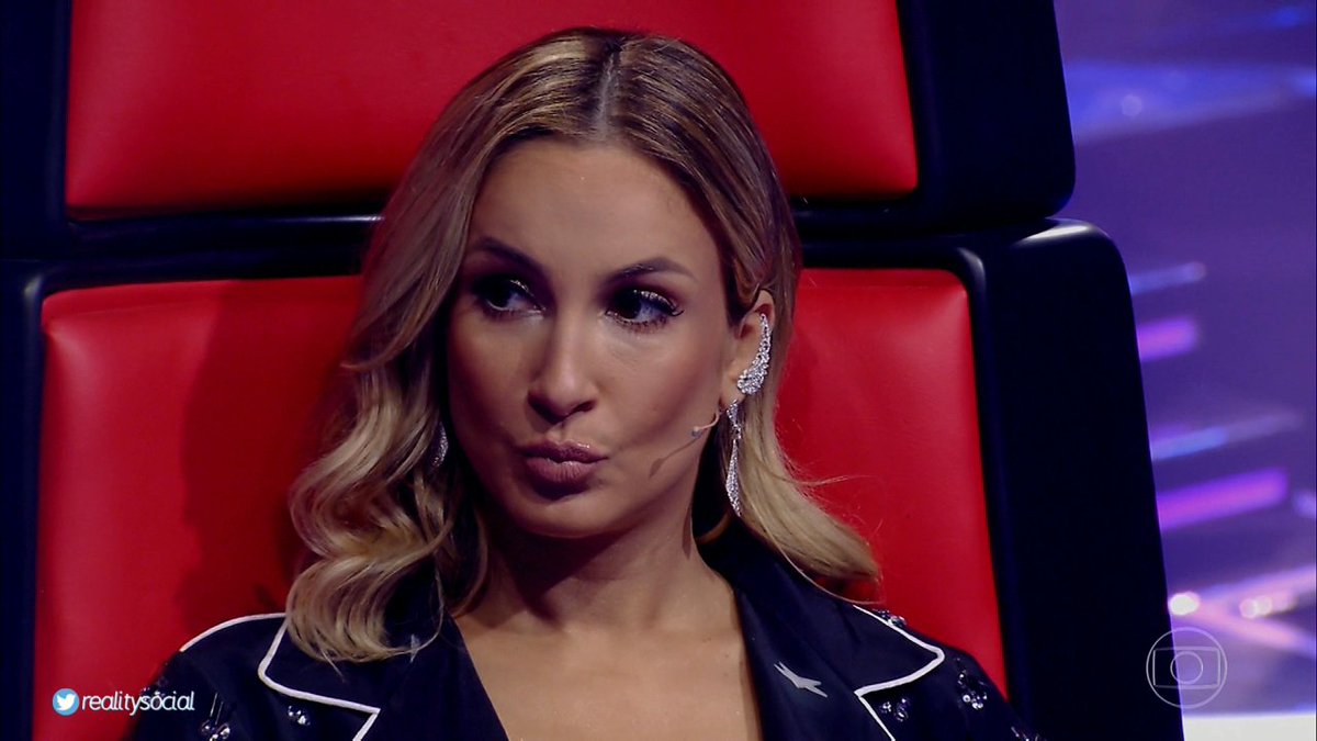 feelingsbubble's tweet photo. Dona do programa e tem o melhor time até o momento! Aceitem, haters! 😘 #TimeClaudia #TheVoiceBrasil https://t.co/h45GtngLxd
