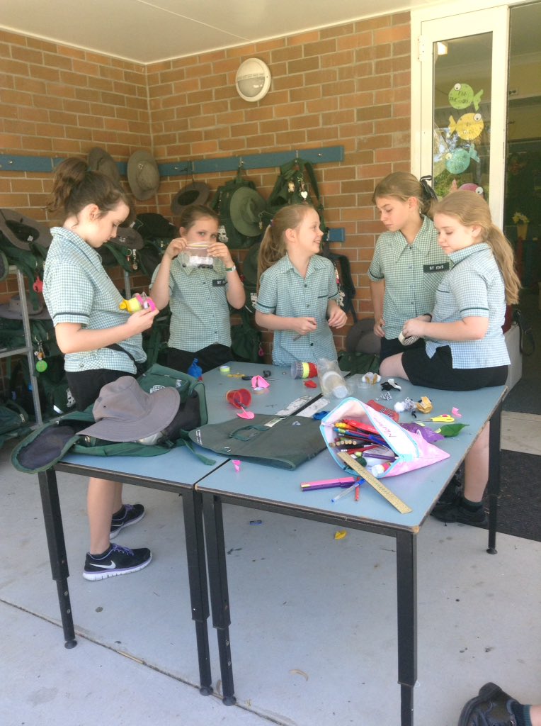 SIPSyear4's tweet photo. Physics and games under construction! #sip4a #sip4b https://t.co/Ar0SeHdmxs