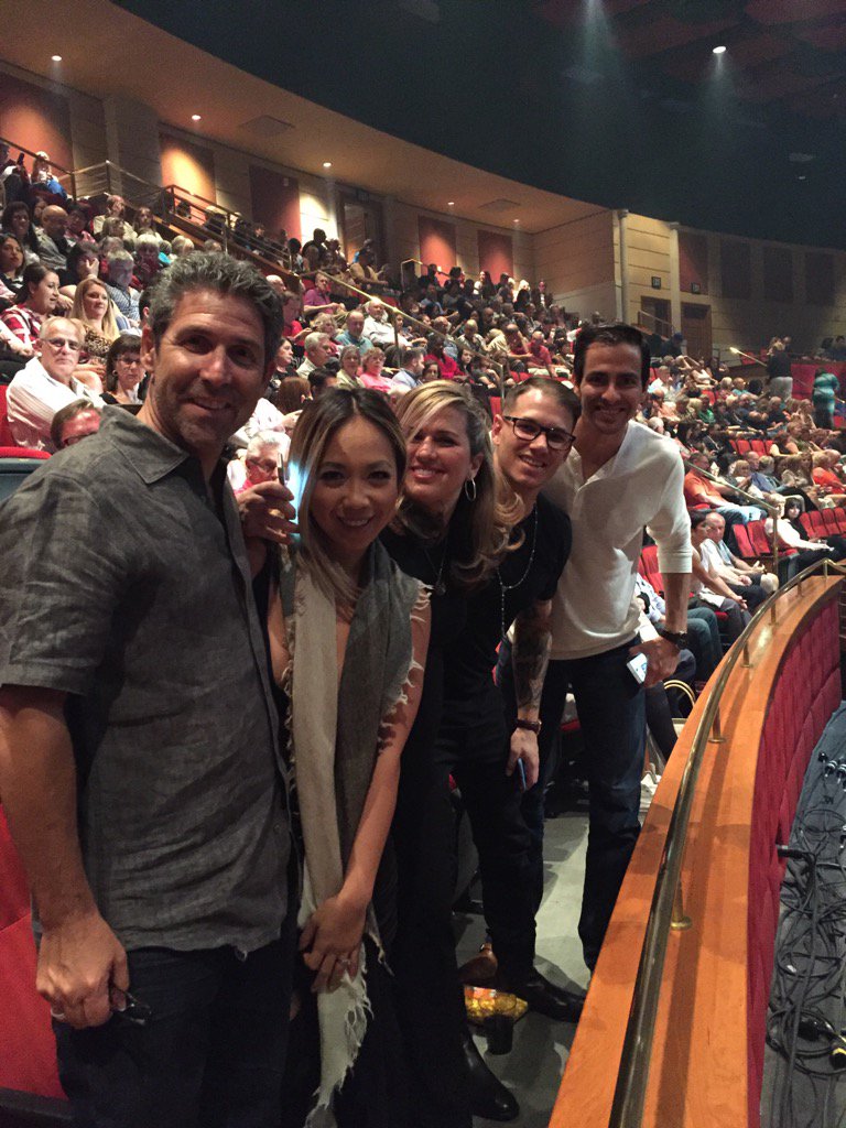 Luc_Hebert's tweet image. #CelineDionVegas SYD love