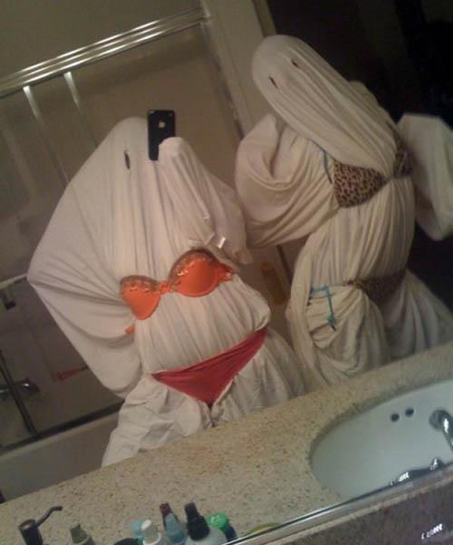 ghostboards's tweet photo. Introducing the sexy ghost Halloween costume.

You're welcome. https://t.co/UOp4ZnOd1Z
