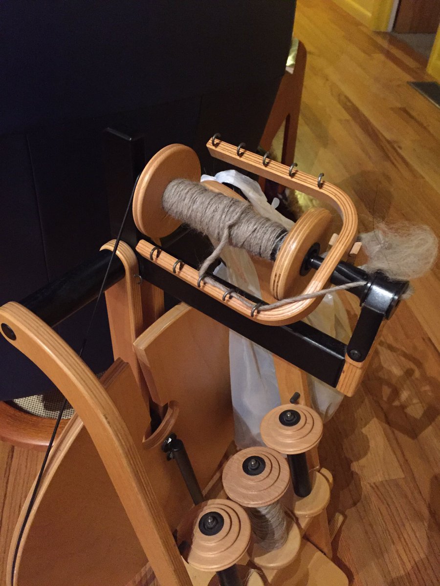 anargol_joan's tweet image. Day 3 of #spinzilla2016 photo from day 1. It looks same today just a fuller bobbin.