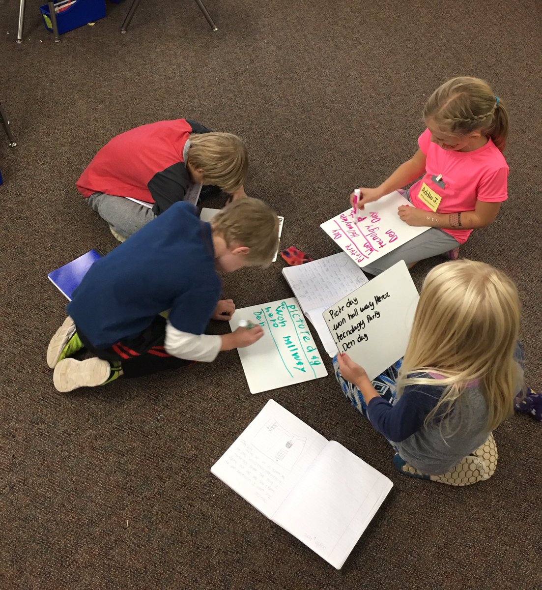 GlenLakeGrade2's tweet photo. 2nd graders using "Who's the Stray" to brainstorm our September memories.  @validateaffirm #GLCLR https://t.co/SLqqlEg4pA