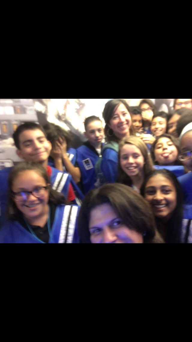 tammykflores's tweet photo. My good friend at the Challenger Center @Apollobecerra said our 6th graders represented Pat Neff very well today. #neffproud #wearepatneff https://t.co/136eCiI3IQ