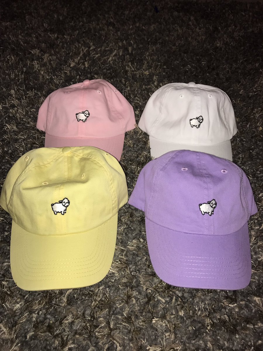 BWALL06's tweet photo. Big thanks again to my bro @JordanDye @ShepherdGoods for some fresh new hats! 🐏🔪#ShepherdGoods #LambChops https://t.co/R4rwlzboDg