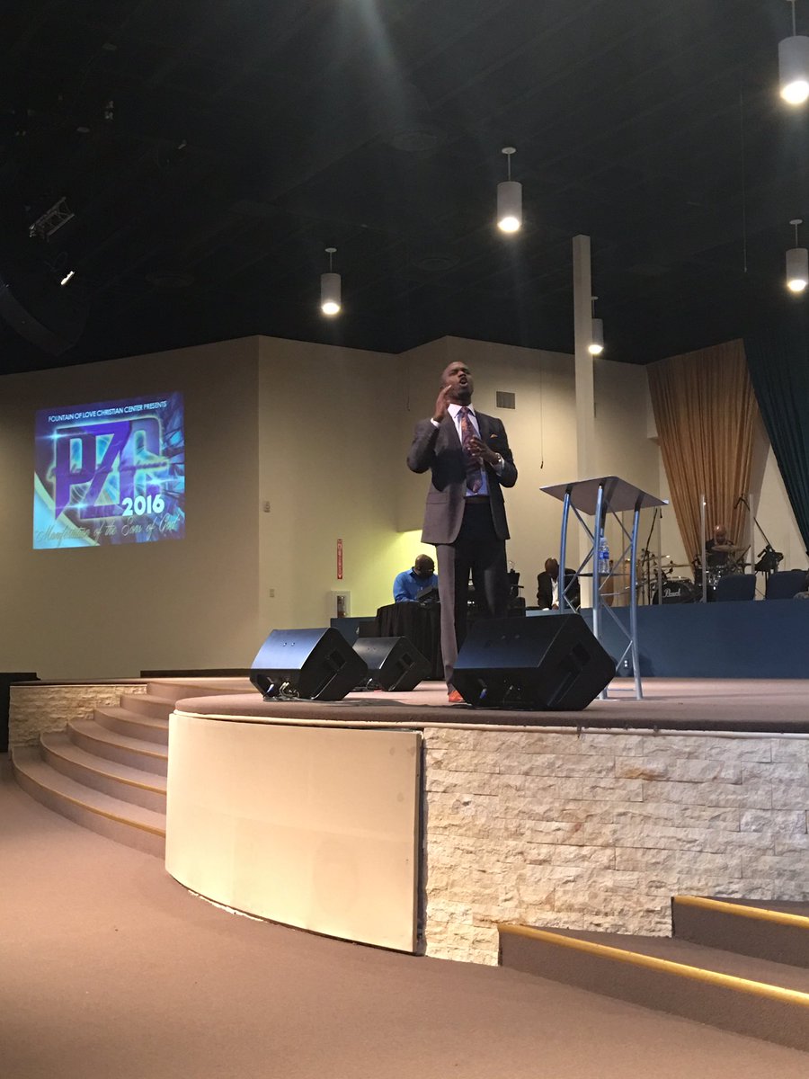 Fountain0fLove's tweet photo. Pastor Jarron is going in. It's time for Prophetic Zone. #PZC #PZC #PropheticZone #PastorJarron https://t.co/TvlSaGw2nf