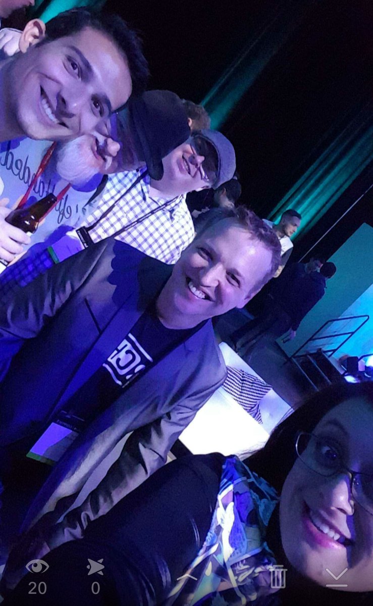 michelleosoriod's tweet photo. Too many parties at @oculus Connect #OC3! #VRPals Brilliant humans from @VRChatNet, @guntersuniverse @officialjanusvr @pixelripped. #VR []-) https://t.co/UGYVSKfyZu