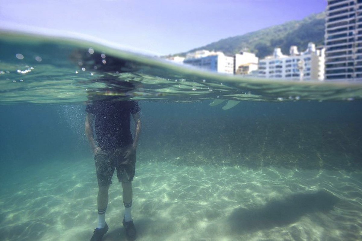 pointbreakstore's tweet photo. This Submersibles Shorts for land and water from @Billabongasia are the most versatile shorts you'll ever wear. grab it now #pointbreakstore https://t.co/Gjw47n7PhW