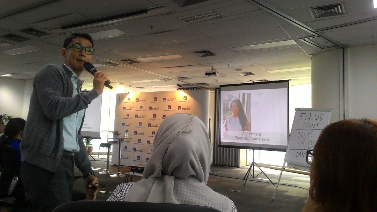 Lovely_Widia's tweet photo. Focus point, tone up &amp; down, make your identity @AXA_Mandiri #happyworkingatAxa #proudofaxamandiri #proudofaxa https://t.co/mtpbBtjNvJ