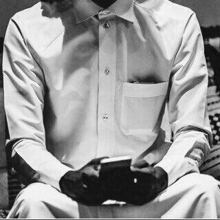 8___880's tweet image. والله ماعاد لي ف العربان خاطر
مدام شخص شريته باعني بيعه
كنت احسبه بالوفاء دايم شاطر
الين خالت عيون كامل طبيعه
#بوحي
#قصيد_ابيات_السعودية