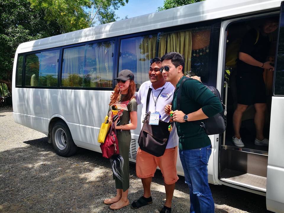 ALDUB FIRST VISIT IN BOHOL 💙💛

© LeoLeonas | FB #ALDUB64thWeeksary