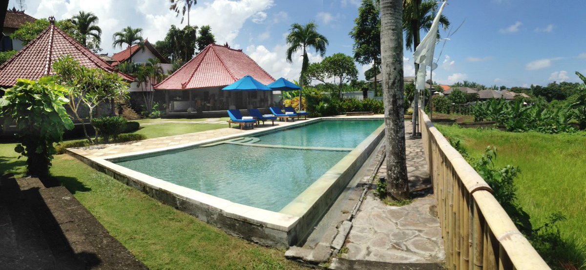 FunBaliMagz's tweet photo. @FunBaliMagz went to Villa Junno @canggubali #Canggu
thanks to Mei Lin . Article fort the next edition #magazine #Chinese https://t.co/prkt7IFyVq
