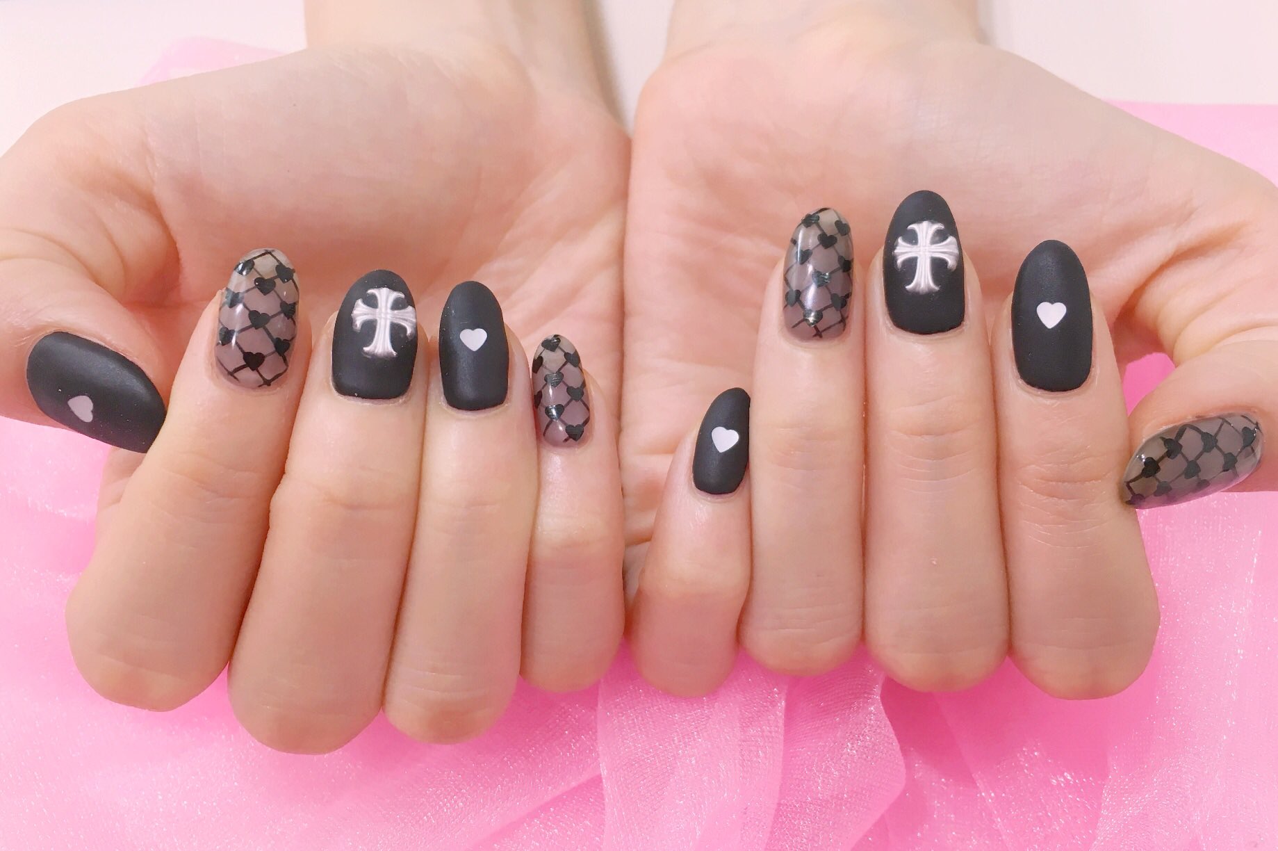 Rumi Nail Ar Twitter ボルドーもブラックも 網タイツが人気 Nail 網タイツネイル 秋ネイル るみネイル T Co 91pos5pw8a Twitter