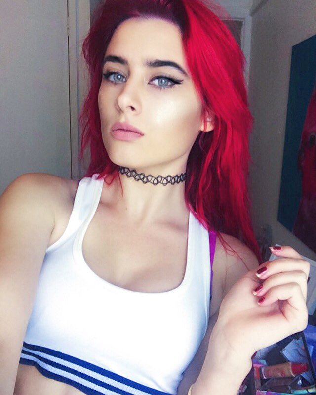 tharedheadallie's tweet photo. Blue eyes 💕😍 https://t.co/fYD5aCVXiQ
