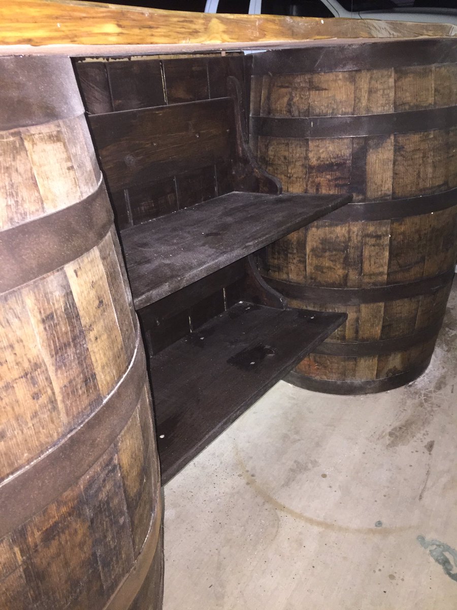 braden_9's tweet photo. Project #2 complete-FOR SALE!Whiskey Barrel Bar/Table, Cedar top with turquoise gravel laid in the cracks. Asking $1,900. Make me an offer! https://t.co/lGwsyeZZoj