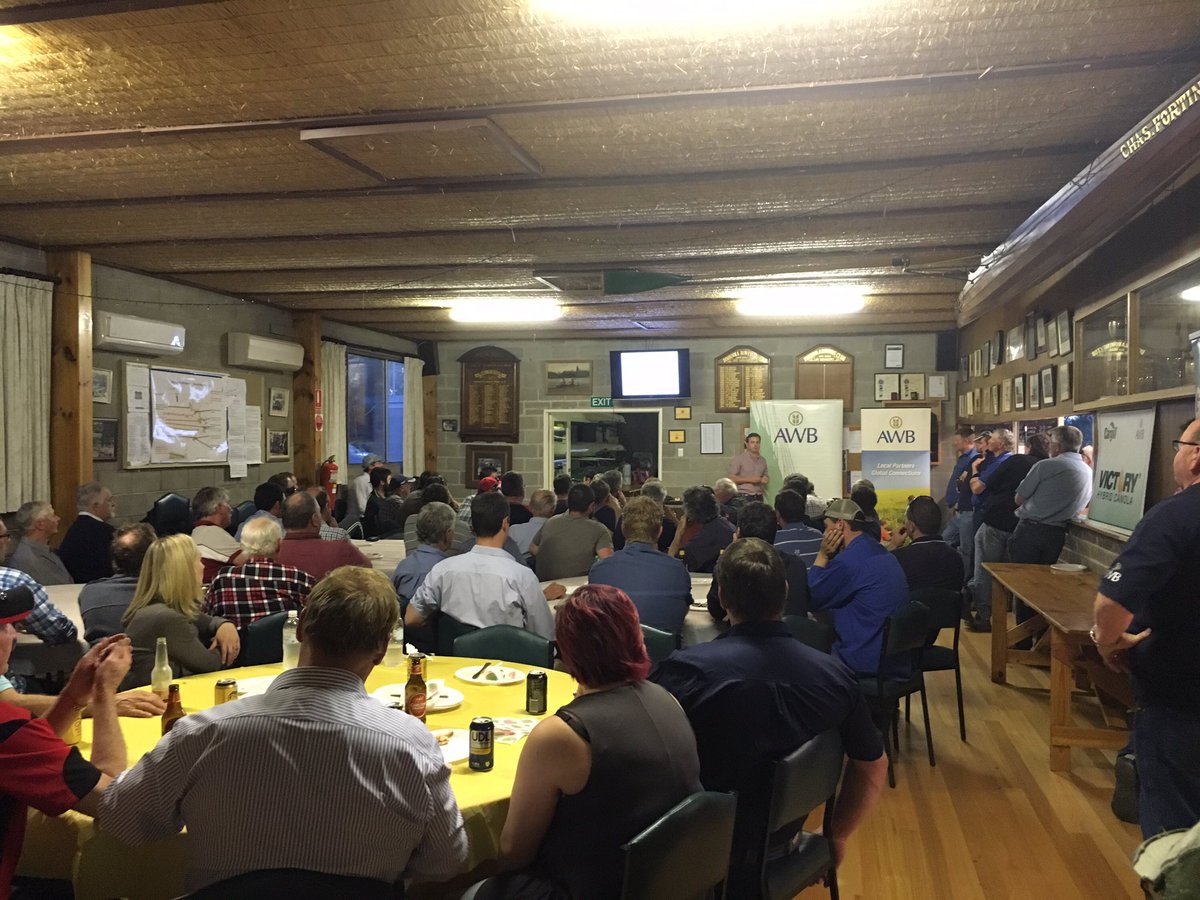 browns_cows's tweet image. Great turn out at the @AWBAustralia Dimboola meeting tonight - plenty of great questions about #GrainFlow #Wheat #VictoryCanola #AWB