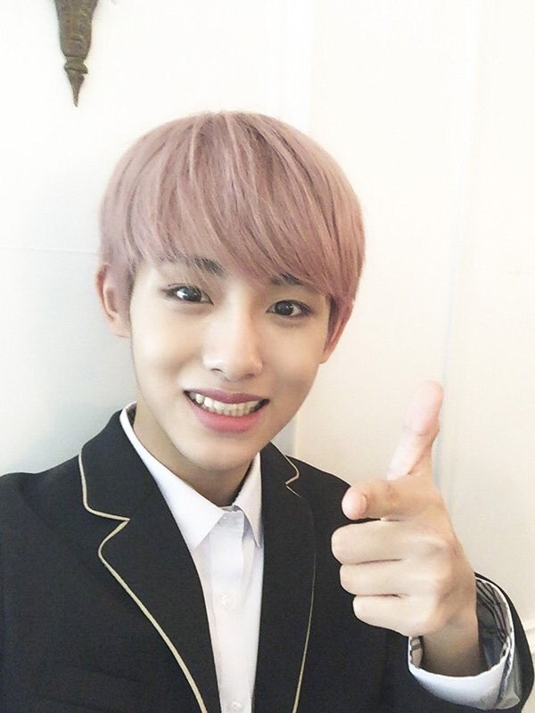 winwinspics's tweet photo. 161006 Ivy Club Update 💕 https://t.co/DsmYRH9QeO