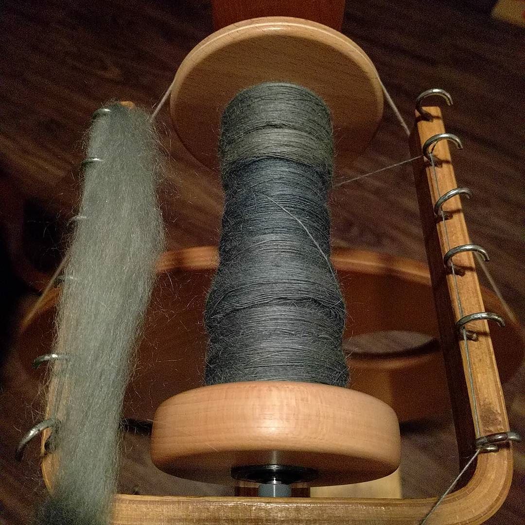 CraftilyKimbrly's tweet image. #calminginfluence braid number two, #teamallonsyfiberarts #spinzilla2016 buff.ly/2dgrhtu