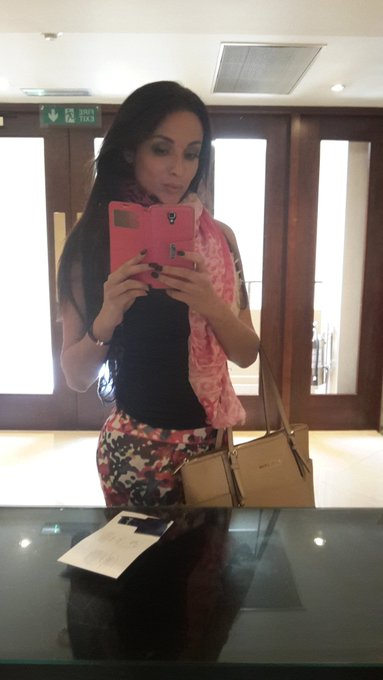 Bisousssss ?? https://t.co/BwlsObHafZ