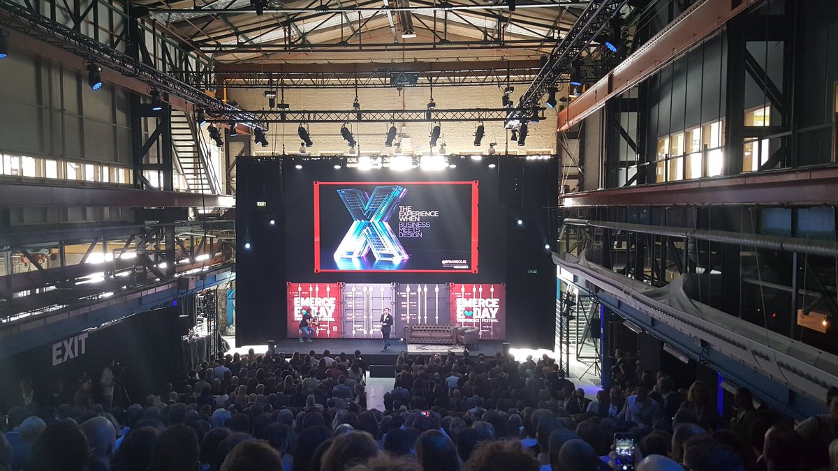 A good exercise from <a href="/briansolis/">Brian Solis</a> <a href="/Emerce/">EMERCE</a> #eday2016. Just close your eyes and think what was the last #experience that you loved!