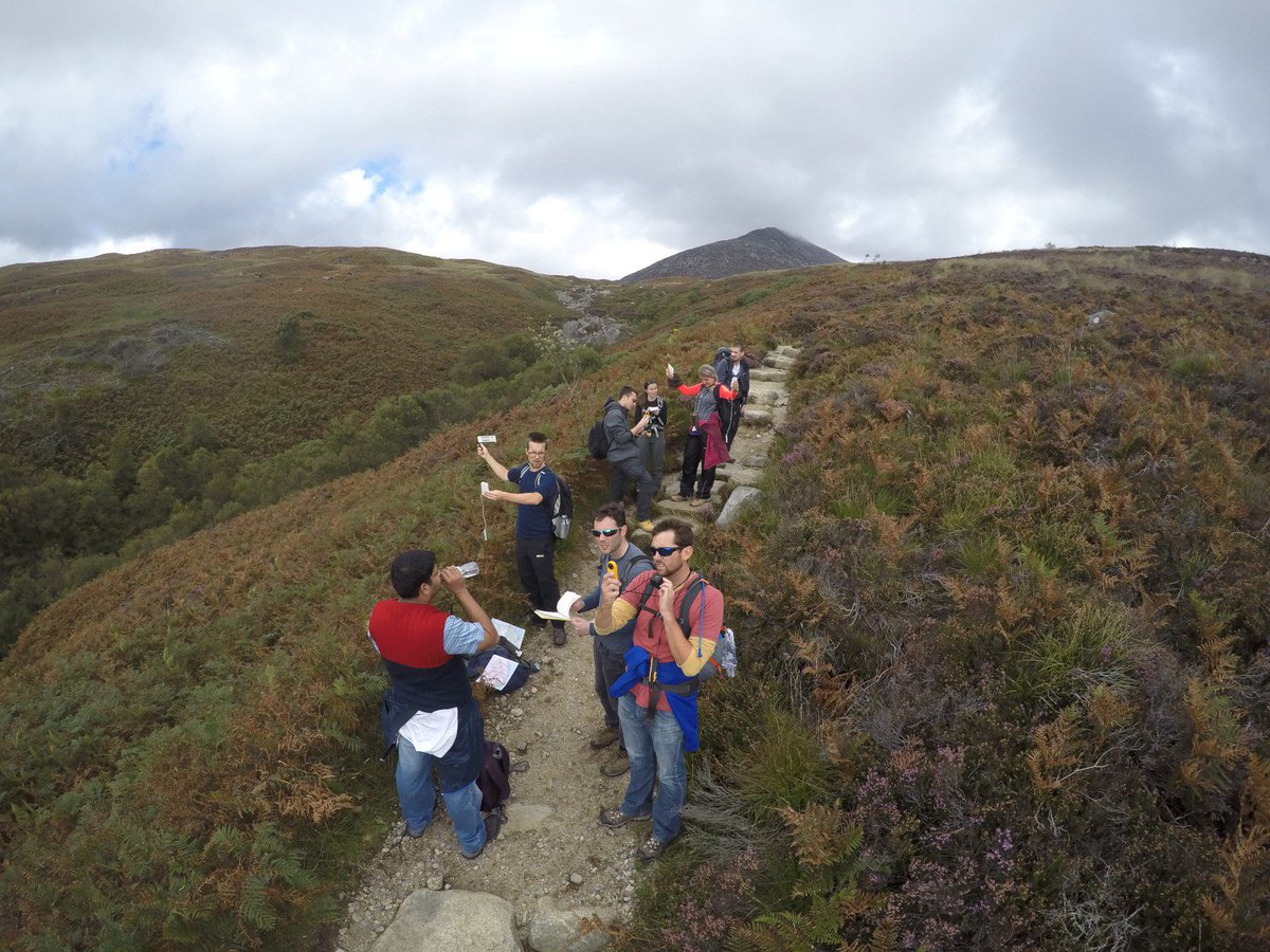 MResCAS's tweet photo. Looking back, seems a long time ago since the new cohort set off up Goatfell #Arran2016 https://t.co/pHlvaSrd84