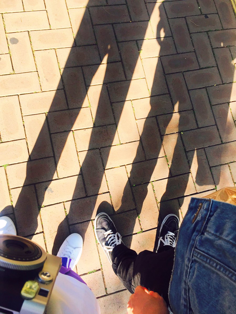 YesungMorocco's tweet photo. Yesung TW : 🌞 #InFrontOfTheHouse #Sunny #Brothers https://t.co/gzqfUv4j4Y