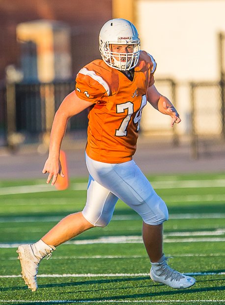 JohnGodwinMP's tweet photo. @JohnGodwinMP @ClearSpringsFB @ClearSpringsHS @AlvinJacketFB @alvinjacketsfb  JV A vs JV Orange photos at https://t.co/3lnh8fm2ke https://t.co/2RYmmwxCjk