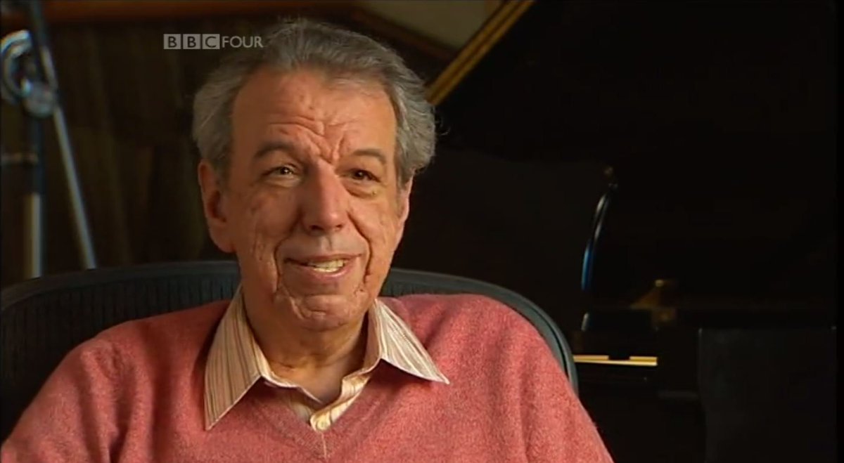 BBCRadio2's tweet photo. .@achrisevans is paying tribute to music genius Rod Temperton who died last week by playing his most memorable hits. https://t.co/PFCmuyDbxR https://t.co/4Vk7GQkwiN