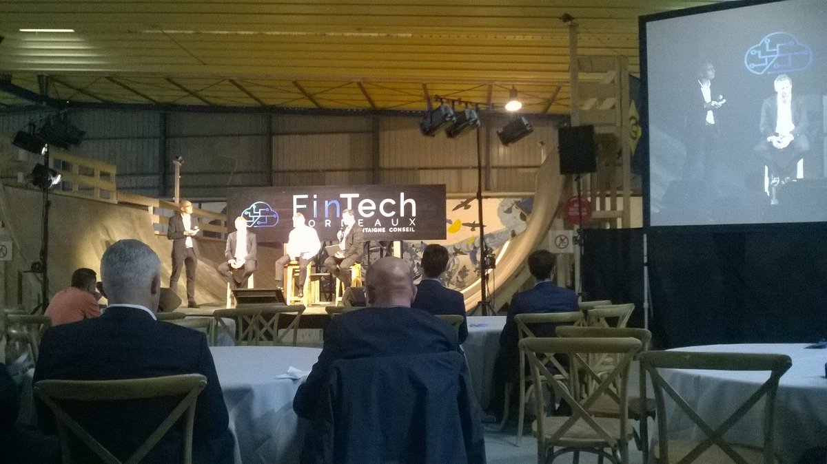 filieresCRAQ's tweet photo. Le @CAAquitaine présent à Darwin sur un sujet disruptif : les fintech #UXFintech #Bxfintech16 https://t.co/xYhkEJ9Fqu