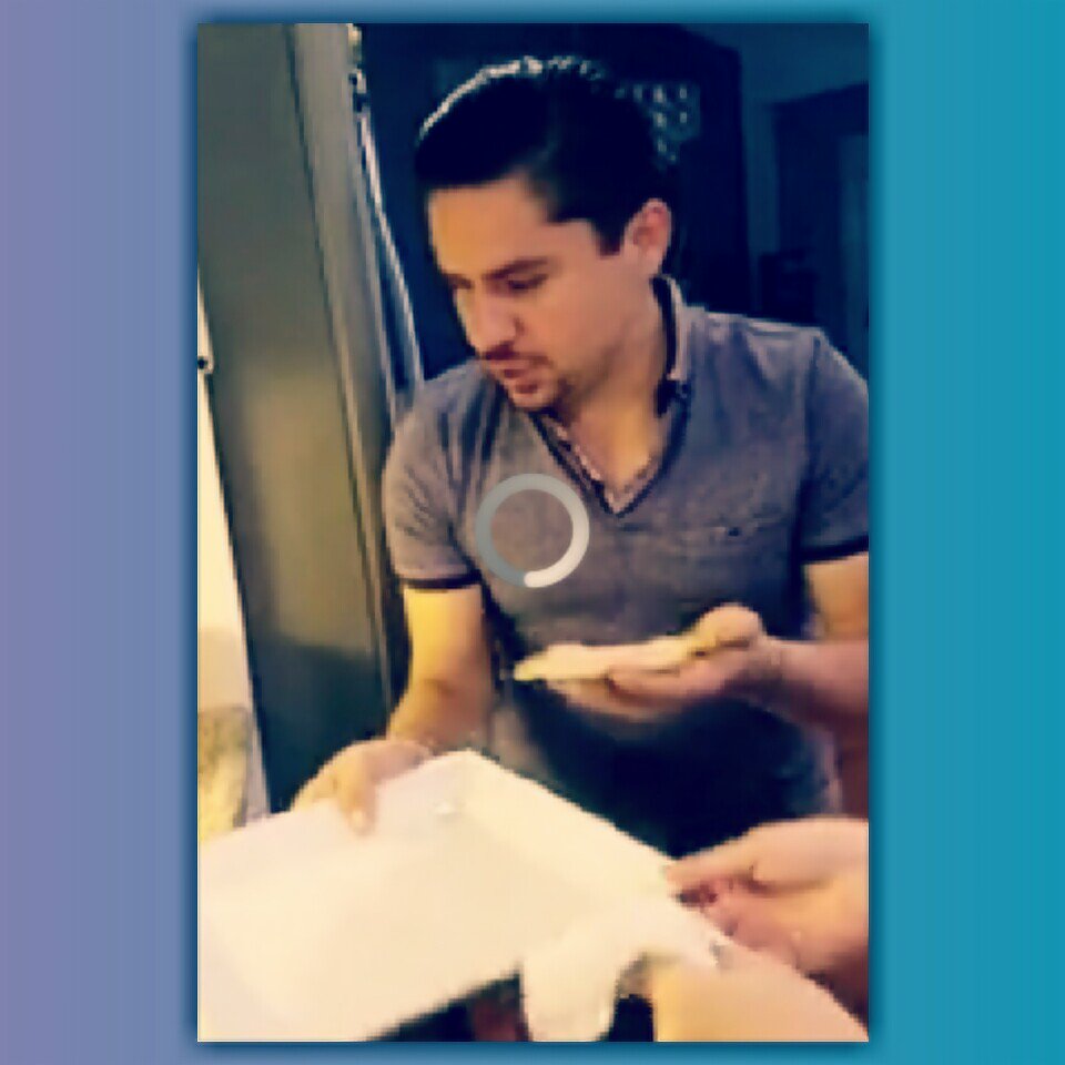 hashvero's tweet photo. @larryhernandez1 espero que te guste te vi en vivo https://t.co/Kh3LRTvyAp