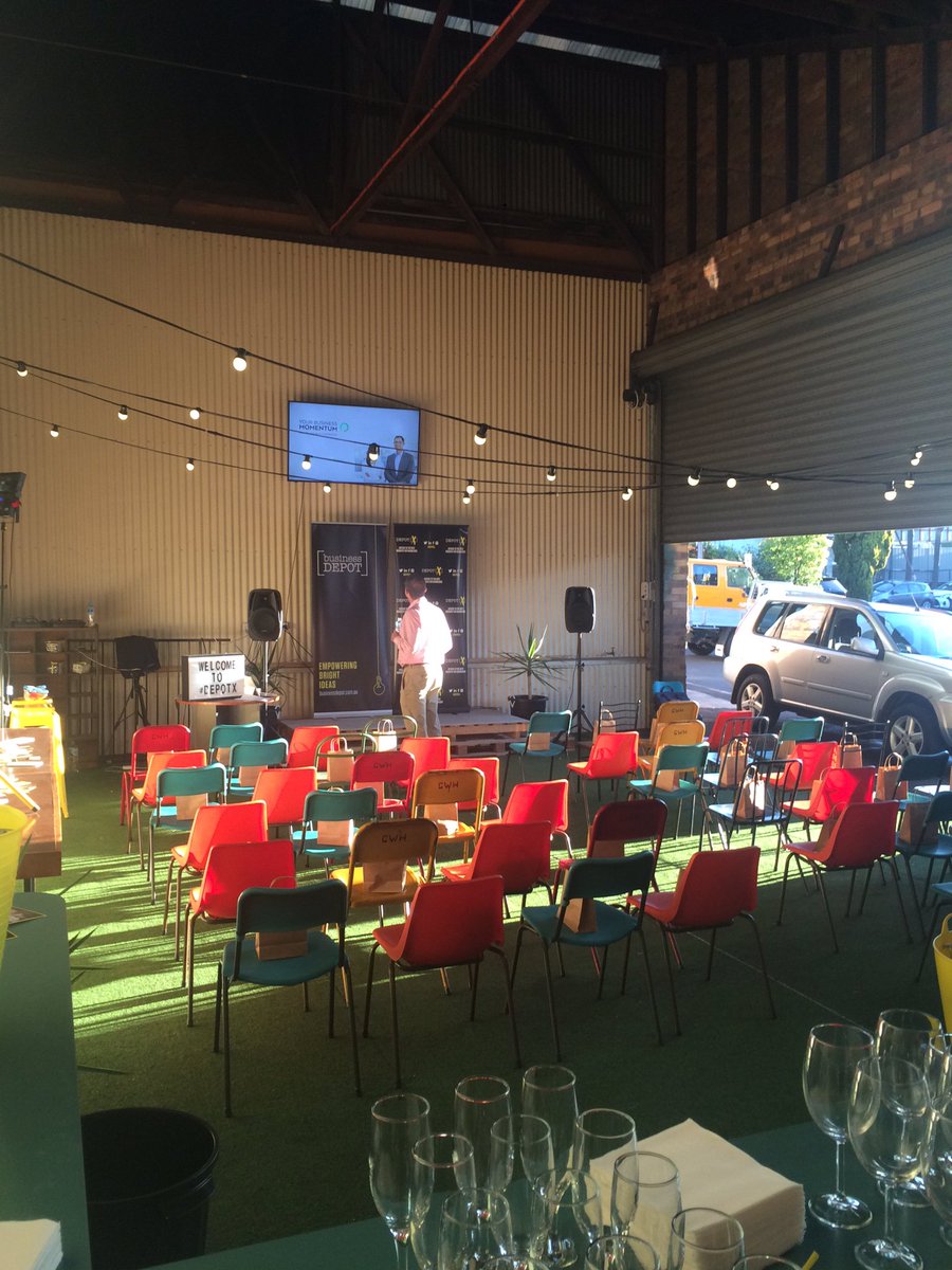 ChristineMckill's tweet photo. #DEPOTx tonight at Canvas Co working Toowoomba!  @business_DEPOT https://t.co/a4WHObzOLn