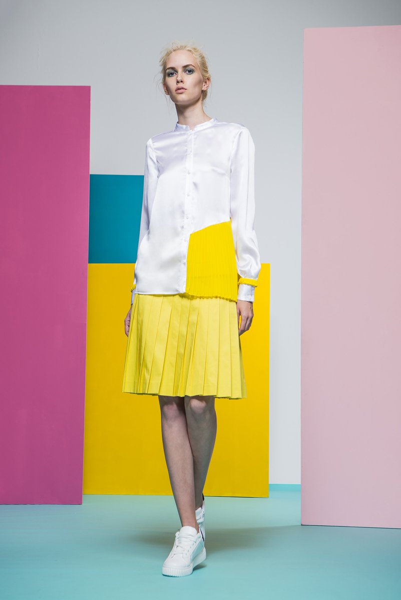 LeTonerreStudio's tweet photo. Look of the Day
#modaimpresa #madeinitaly #fashionstyle #fashion #modadonna #vogueitalia #beauty #photooftheday #springsummer #tagsforlikes https://t.co/xs8ZW78gZL