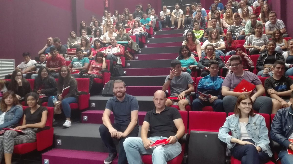 DavidLoperaG's tweet image. Foto con los 104 asistentes al seminario que he dado en #Jumilla. Mil gracias a asociados de @AJERegionMurcia @DamaJuanaTinta y @coimbracan