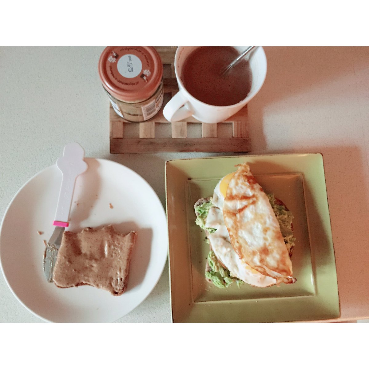 sofiaSelkh's tweet photo. Had full 8 hours sleep I woke up hungry lol #sleep #momlife #mom #healthylifestyle #breakfast #mama #fit #protein #raw #organic  #energy https://t.co/6yXLvT3xnb