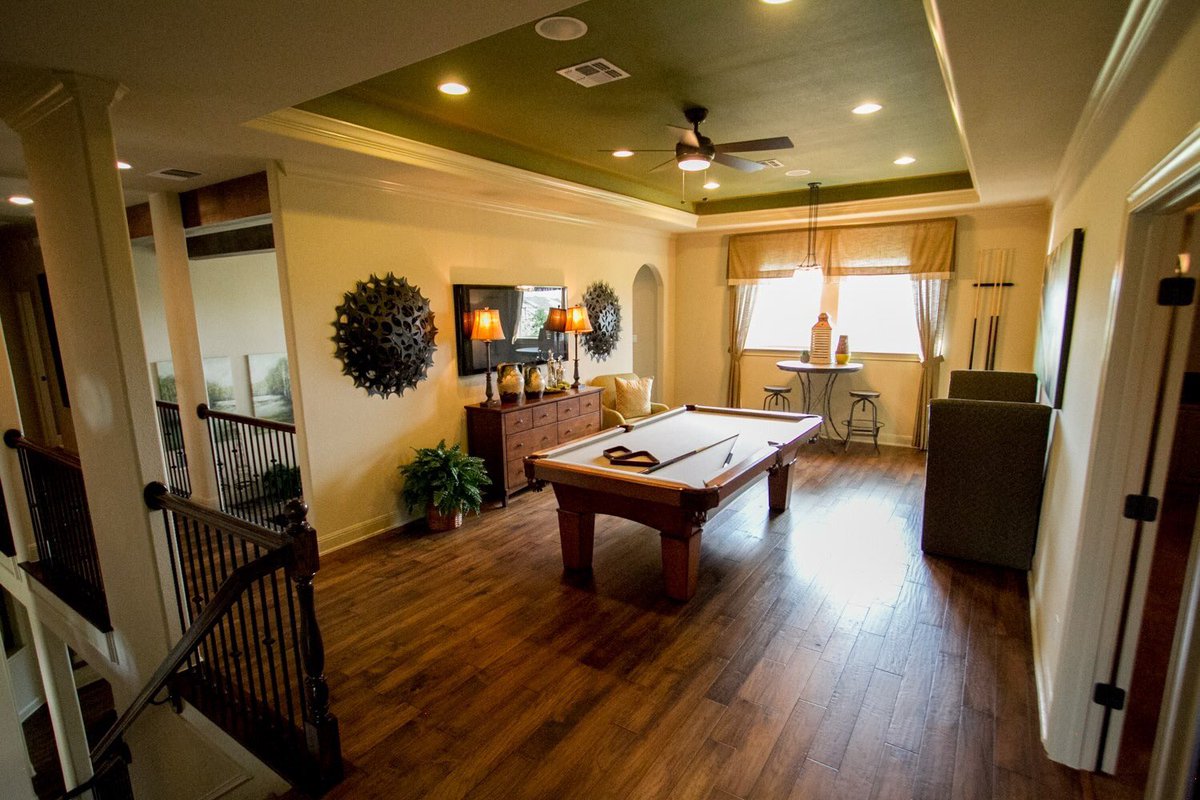 RealtyATXphoto's tweet photo. Now that's a game room!#homedecor #realtorlife #realtoraustin #austinrealestate #atx #austinrealty https://t.co/I78QcvgCnT