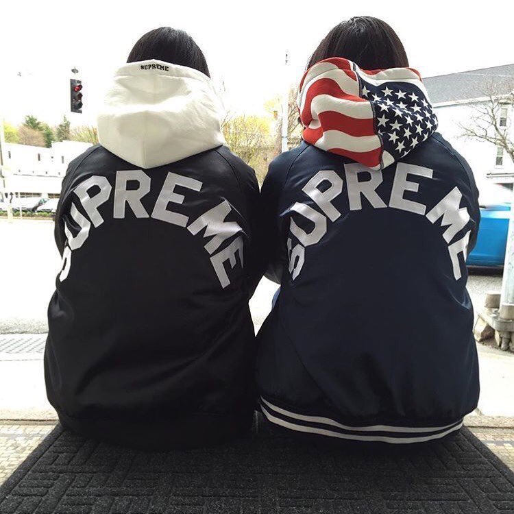 __pkc14's tweet photo. ✔️Supreme 好きな人RT🔥🔥 https://t.co/lD1uThoZSC