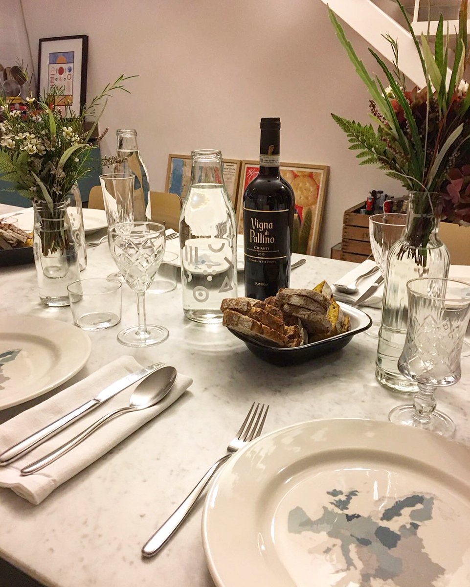 TenSettePonti's tweet photo. Last night @gnambox hosted Chef @Eugenio_Boer and #GalaRotelli's plates to support @equoevento with a dinner against food waste! #equosupper https://t.co/rR3maRNhX6