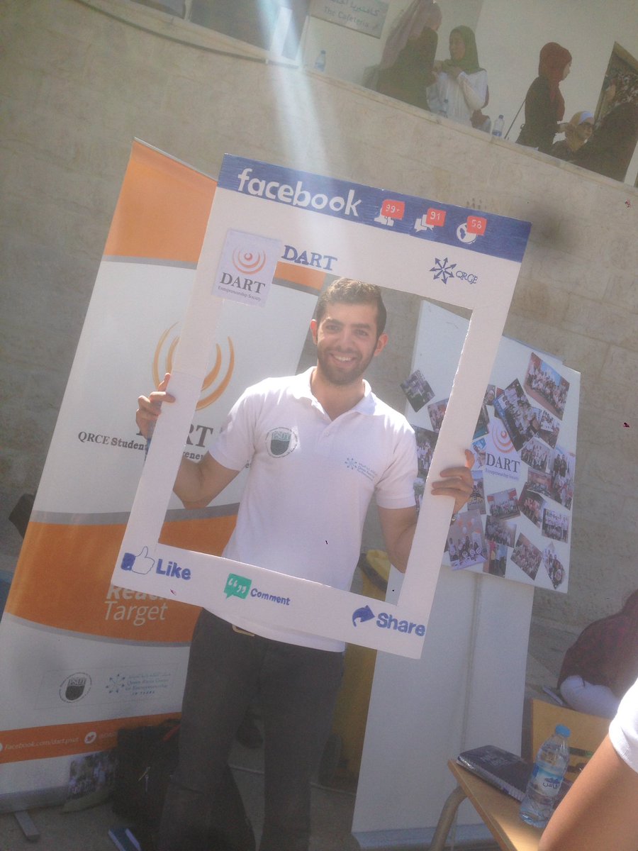 DART_PSUT's tweet photo. تقضلو عنا على بوث نادي دارت في حفل السنافر
#psut #qrce #psutsm #psutjo https://t.co/zyWj94QLCT
