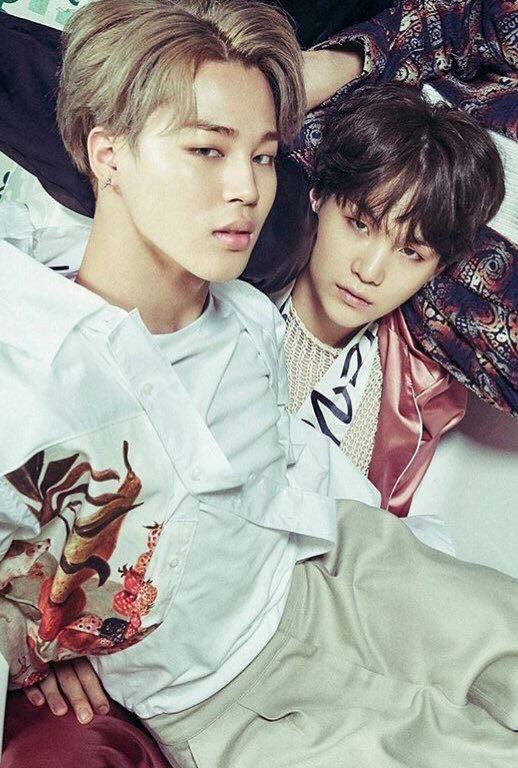 247asimp's tweet photo. this pictures are messing with my brain and heart
#bts #bangtan #bangtanboys #vkook #yoonmin #namjin #sorryjhope https://t.co/wCuD33PdIX