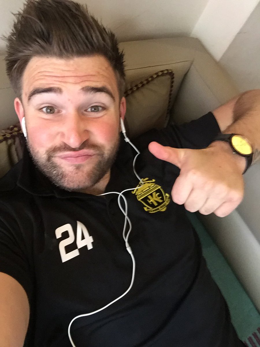 Arrived 👌🏻 lunch and a light session before tomorrow's games !! <a href="/EHLHockeyTV/">Euro Hockey League</a> <a href="/ReeceHockey/">Reece Australia UK</a> @Stanno_UK <a href="/HiltonHotels/">Hilton Hotels</a>