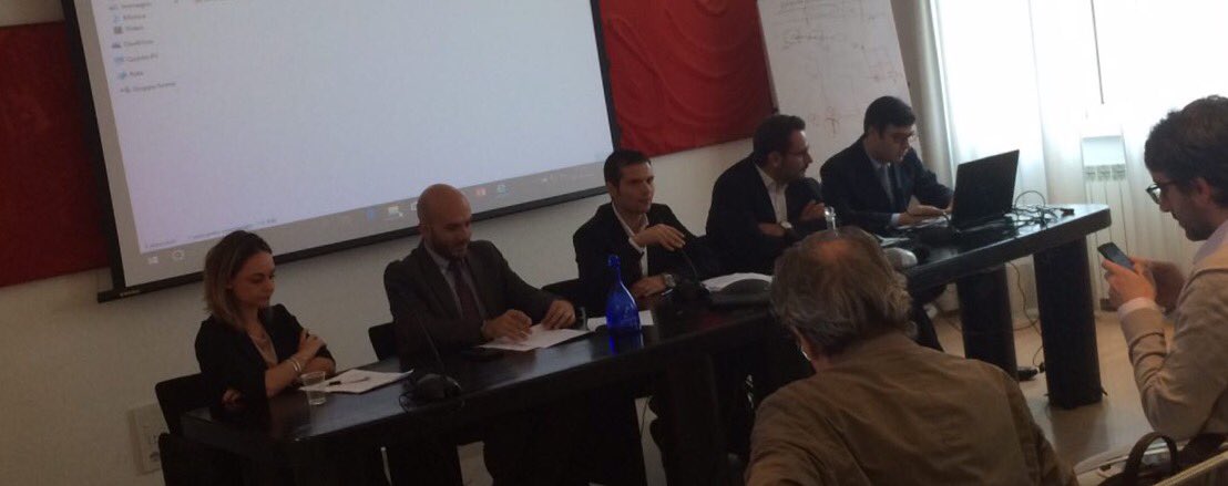 fdicos10's tweet photo. I social per il trasporto pubblico locale. Ne parliamo a Roma con le aziende italiane #socialbus #pasocial https://t.co/B5O9rj5F6a